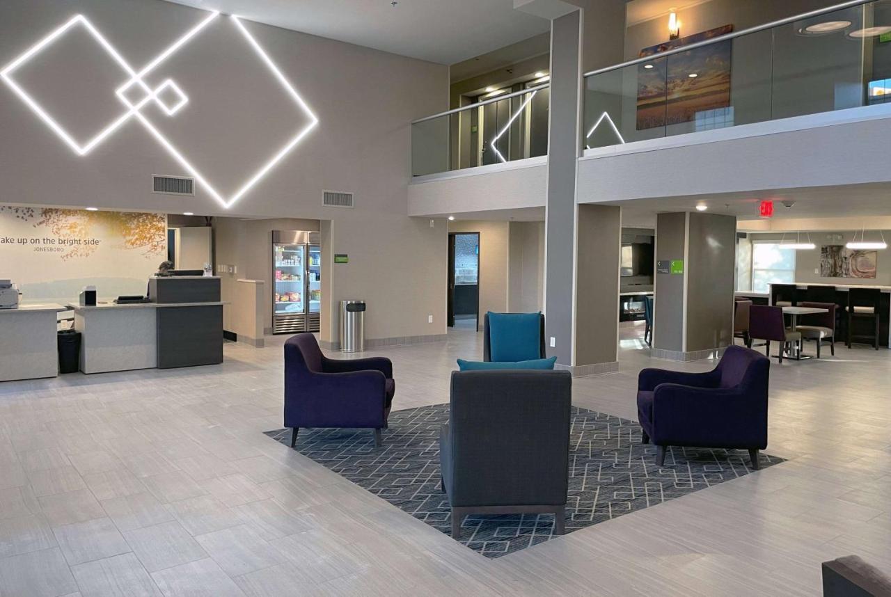 La Quinta By Wyndham Jonesboro Hotell Exteriör bild