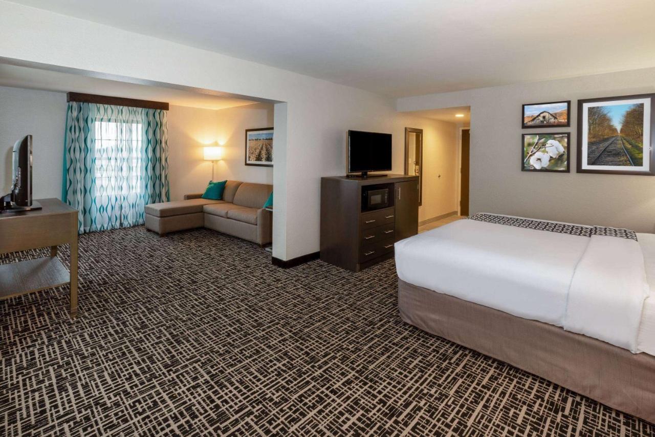 La Quinta By Wyndham Jonesboro Hotell Exteriör bild