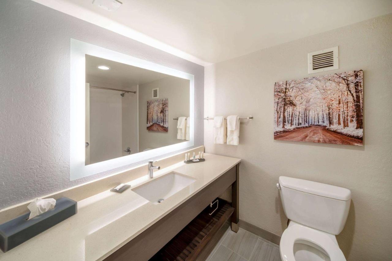 La Quinta By Wyndham Jonesboro Hotell Exteriör bild