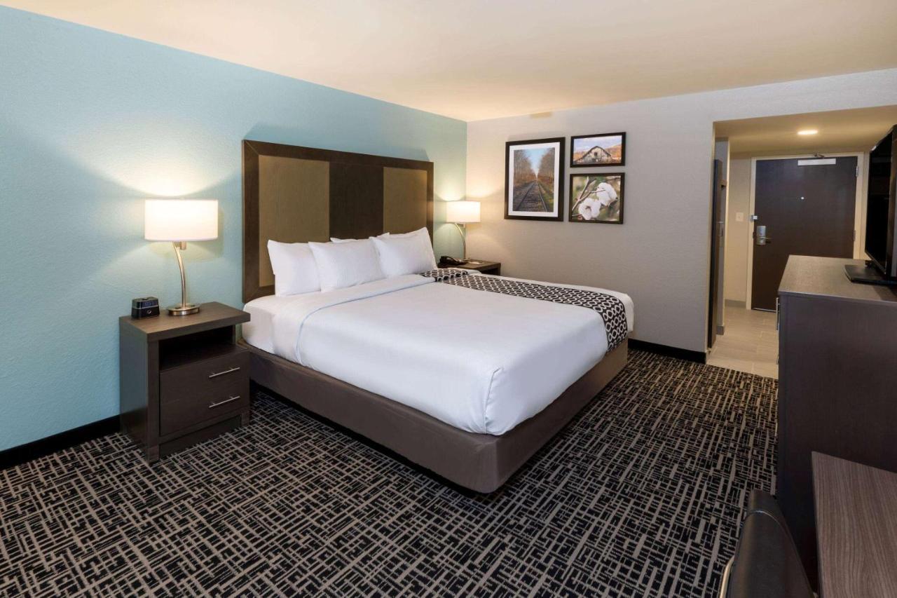 La Quinta By Wyndham Jonesboro Hotell Exteriör bild